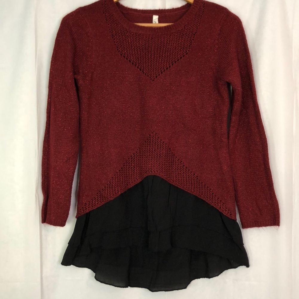 NY COLLECTION PETITE RED/ BLACK SWEATER SHIMMERING SIZE S